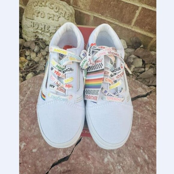 Kid's Vans Old Skool Sneaker Shoes Size 1/31.5EU Pride White Pride Youth Shoes - Picture 2 of 8